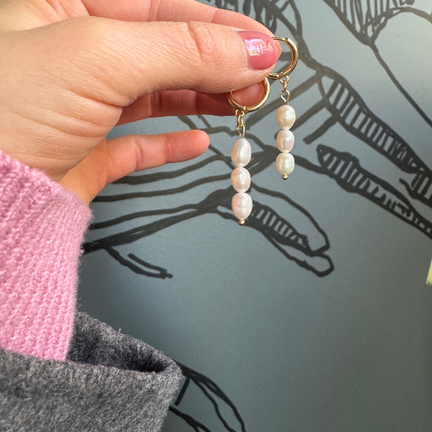 Natural freshwater gold plated pearls earrings with 3 pearls
