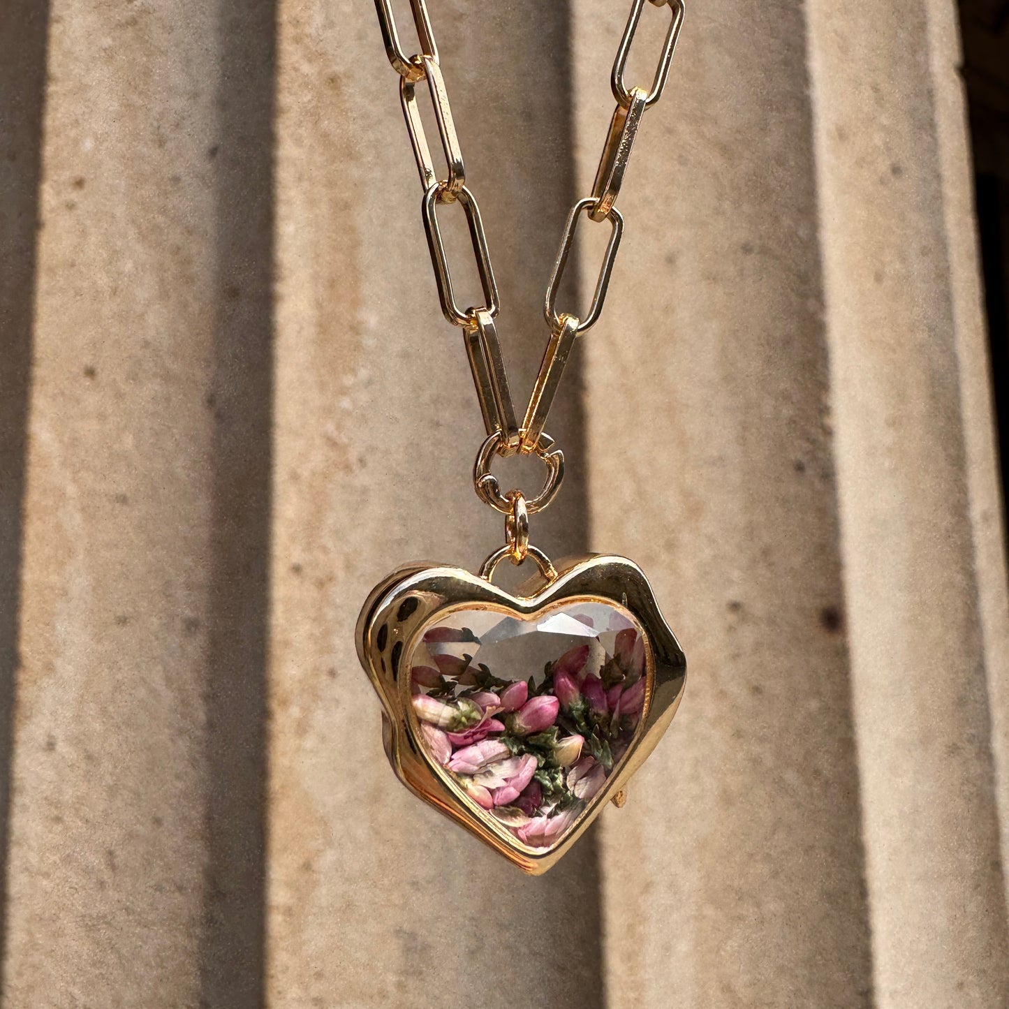 Golden Heart Floral Pendant Necklace With Heather