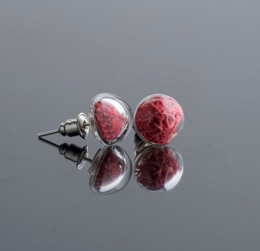 Stud Earrings With Natural Red Moss