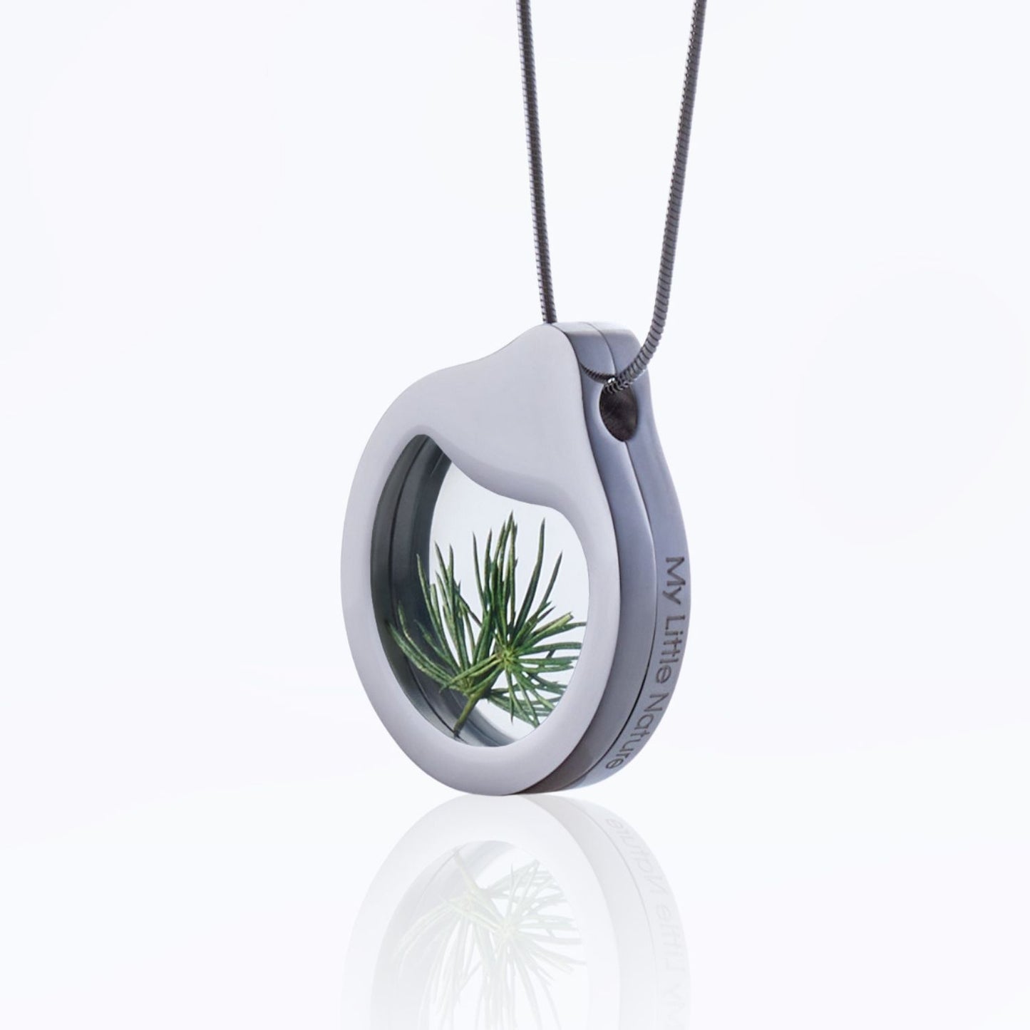 Designer Necklace With Natural Pine Needles