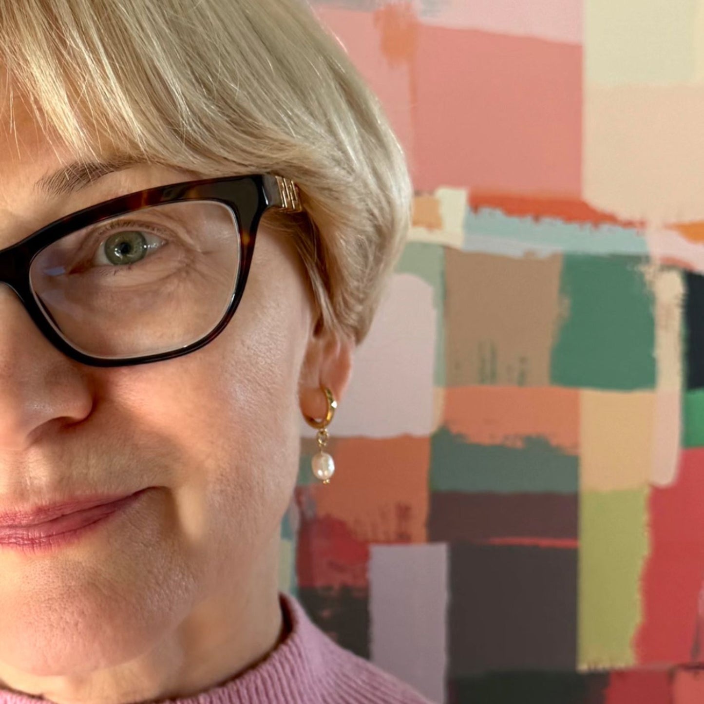 Natūralių gėlavandenių perlų paauksuoti auskarai