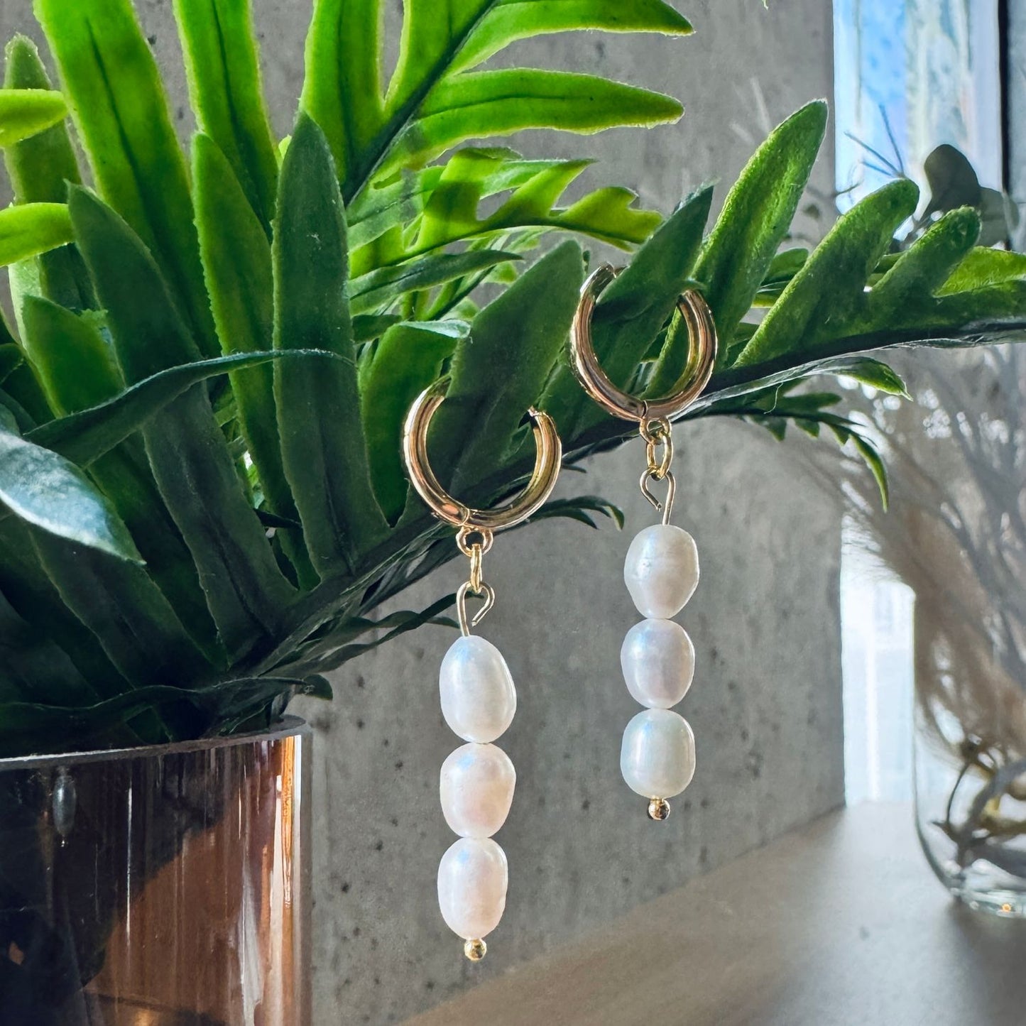Natural freshwater gold plated pearls earrings with 3 pearls