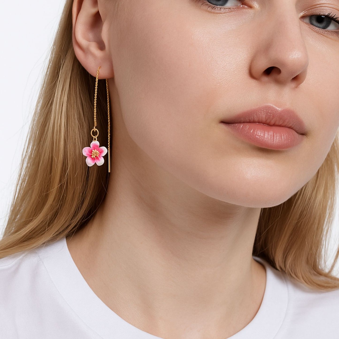 Perveriami auskarai su grandinėle - Rožinė gėlė