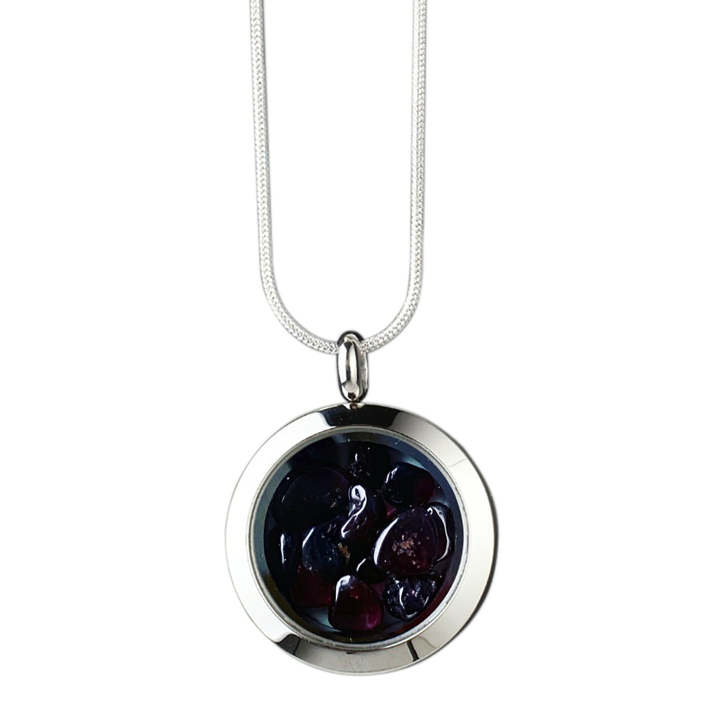 Garnet Stone Necklace: A Symbol of Passion and Protection