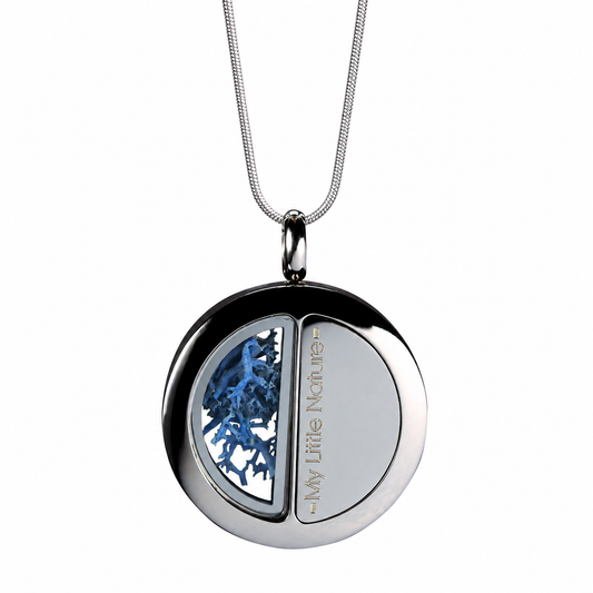 Duality pendant necklace with blue moss