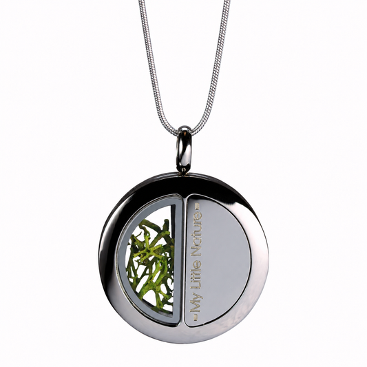 Duality pendant necklace with green moss