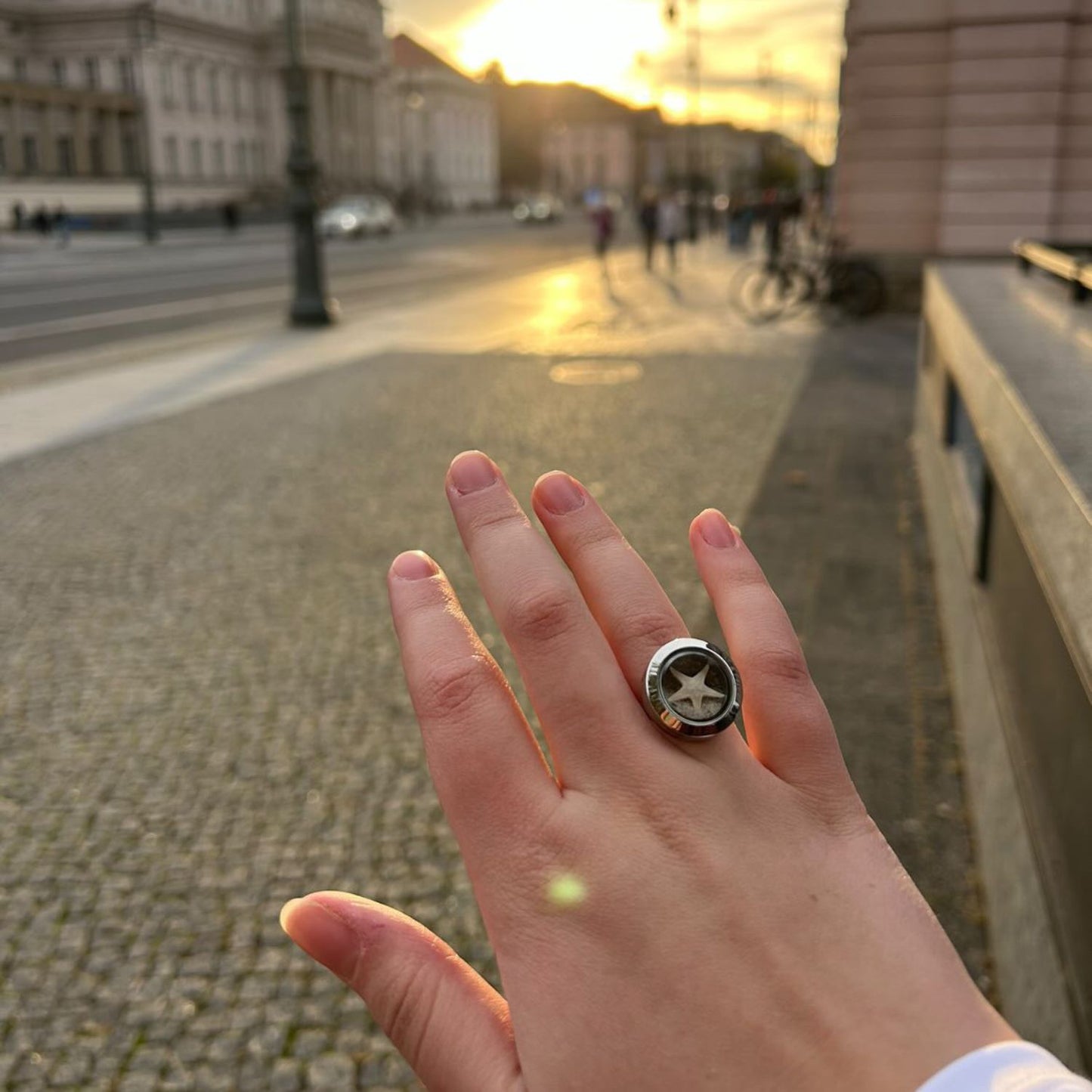 Statement-Ring mit Strandsand und natürlichem Seestern