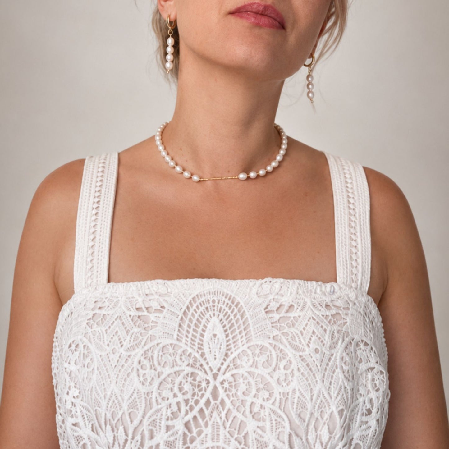 Freshwater Pearls Necklace With Real Gold Plated Tube Detail